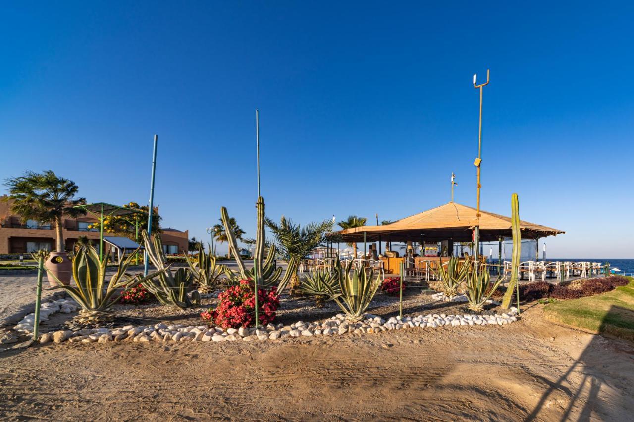 Sentido Akassia Beach El Qoseir Esterno foto