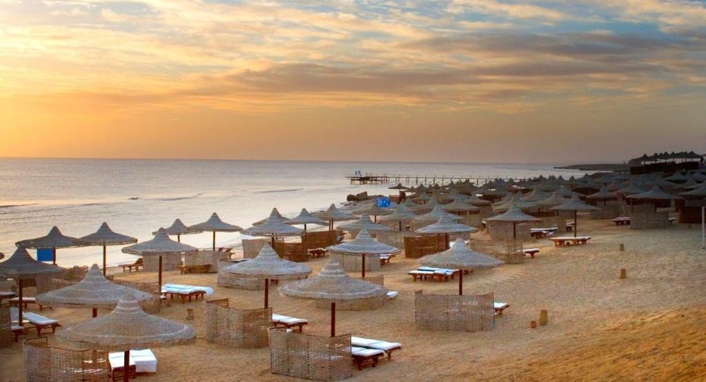 Sentido Akassia Beach El Qoseir Esterno foto